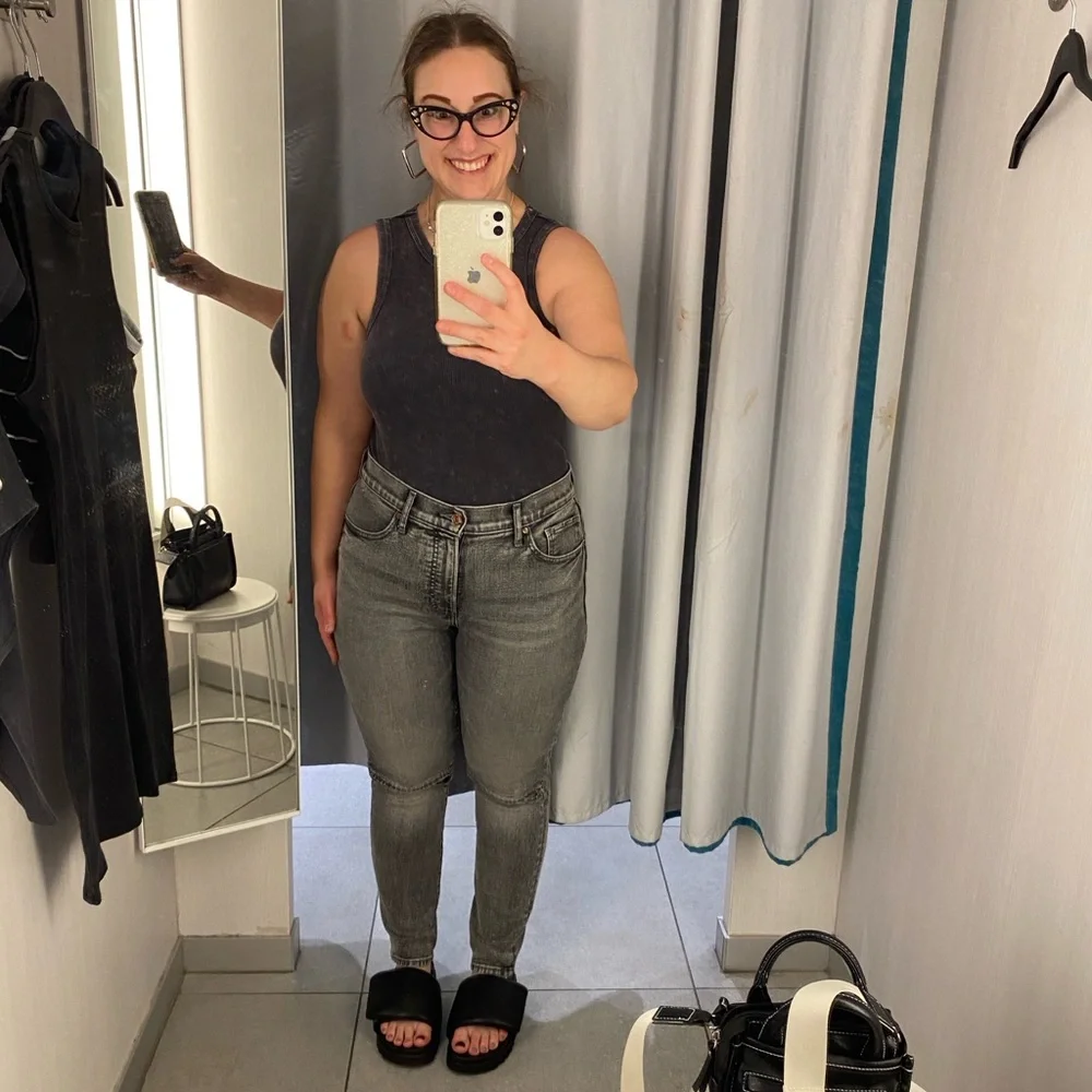 Express grey cutout 90s skinny jeans size 8 Short - Picture 2 of 3
